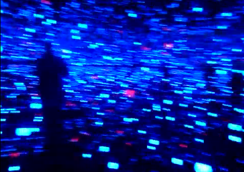 Yayoi Kusama, The Gleaming Lights of the Souls, Louisiana Museum of Modern Art, Denmark, 2008. “Gleaming Lights of the Souls by Yayoi Kusama @ Louisiana Denmark,” Uploaded by arjennnn on Nov 16, 2011.